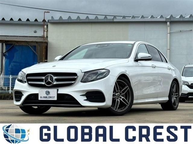 MERCEDES BENZ / MERCEDES BENZ E class sedan