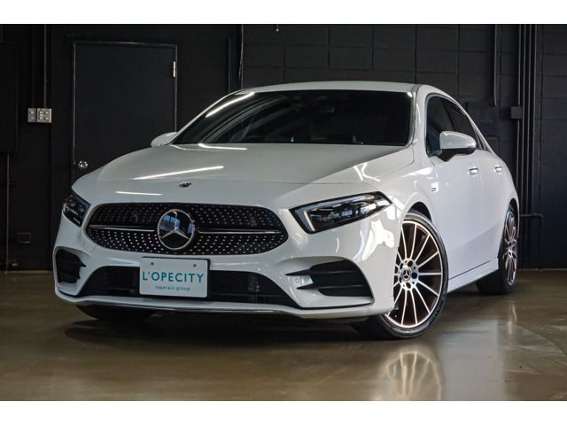 MERCEDES BENZ / MERCEDES BENZ A class sedan