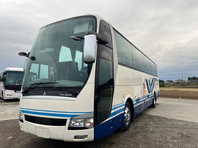 MITSUBISHI FUSOU / AERO Queen