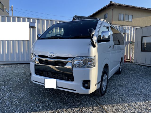 TOYOTA / HIACE van 4WD