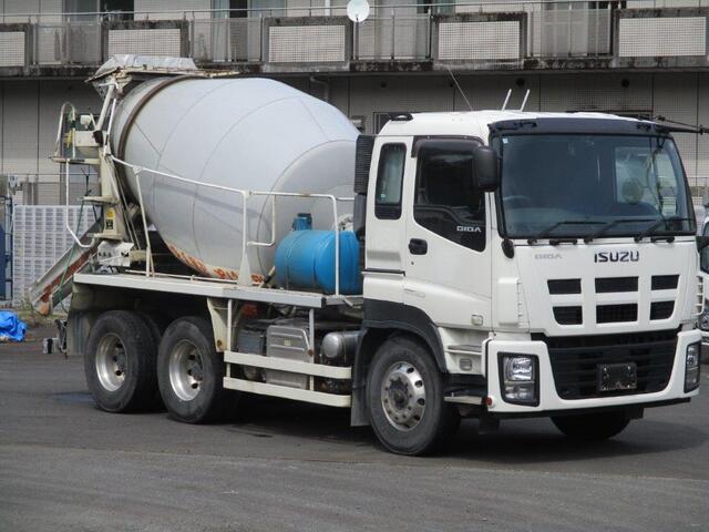 Isuzu / GIGA