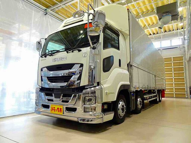 Isuzu / GIGA