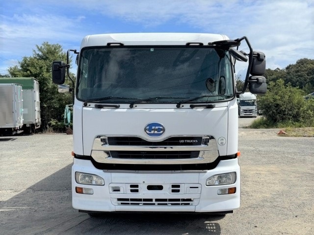 UD Trucks / QUON