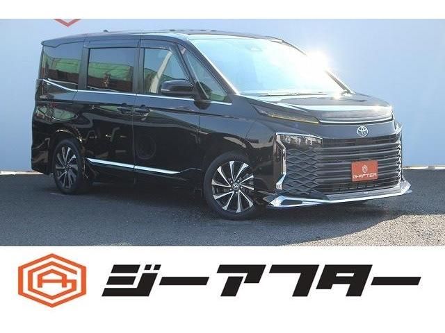 TOYOTA / VOXY HYBRID