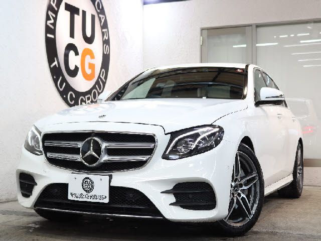 MERCEDES BENZ / MERCEDES BENZ E class sedan