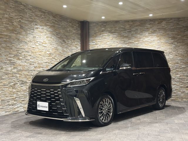 TOYOTA / ﾚｸｻｽ LM500h