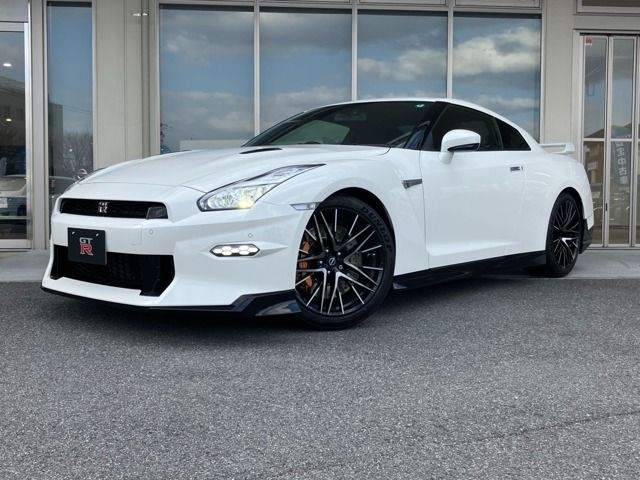 NISSAN / GT-R