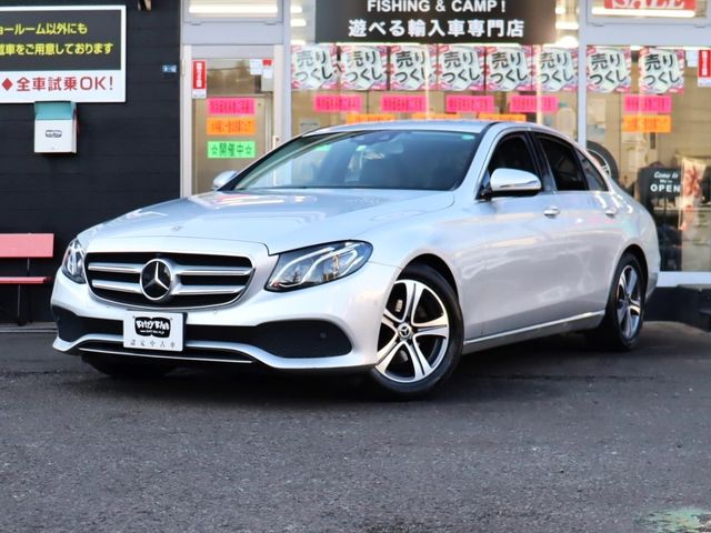 MERCEDES BENZ / MERCEDES BENZ E class sedan