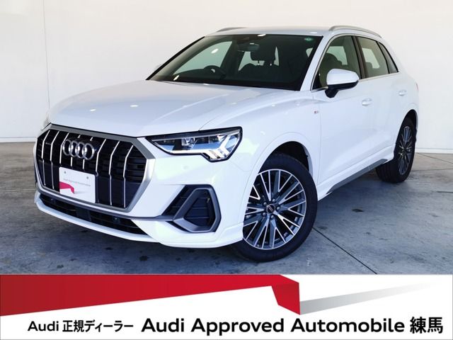 AUDI / AUDI Q3