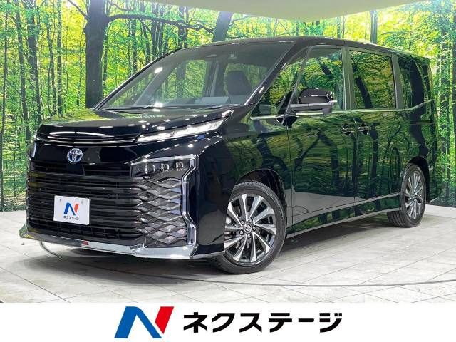 TOYOTA / VOXY HYBRID
