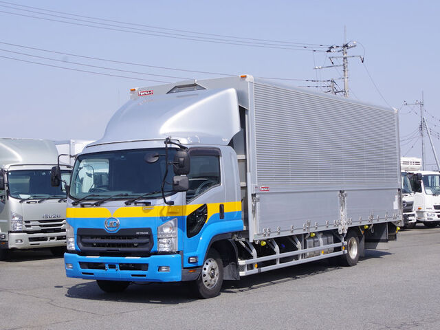 UD Trucks / CONDOR