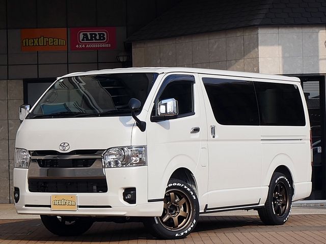 TOYOTA / HIACE van 4WD