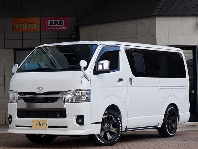 TOYOTA / HIACE van 4WD