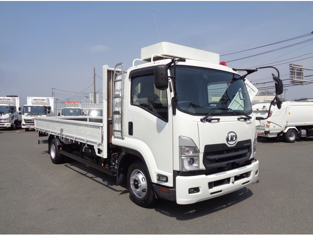UD Trucks / CONDOR
