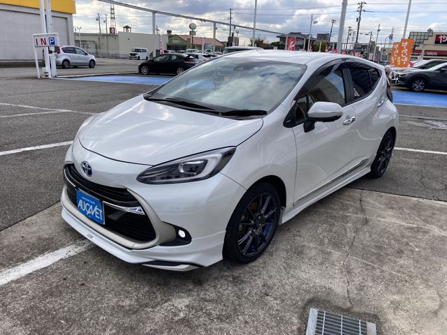 TOYOTA / AQUA