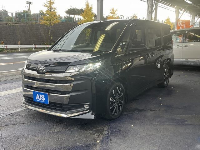 TOYOTA / NOAH