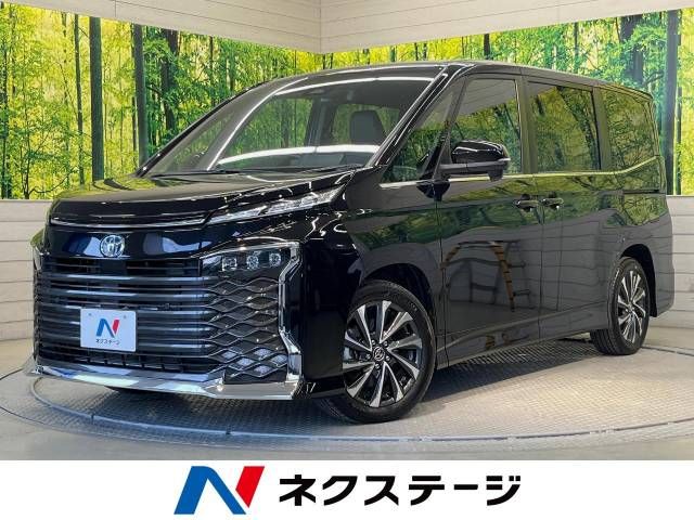 TOYOTA / VOXY HYBRID