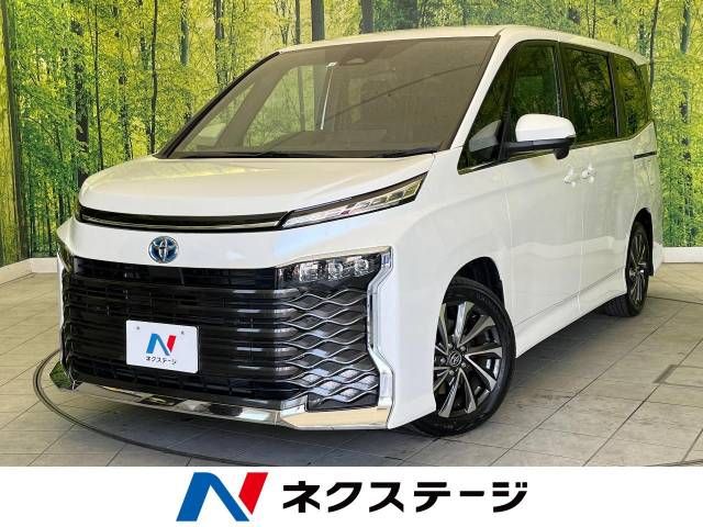 TOYOTA / VOXY HYBRID