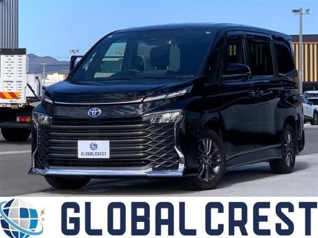 TOYOTA / VOXY HYBRID
