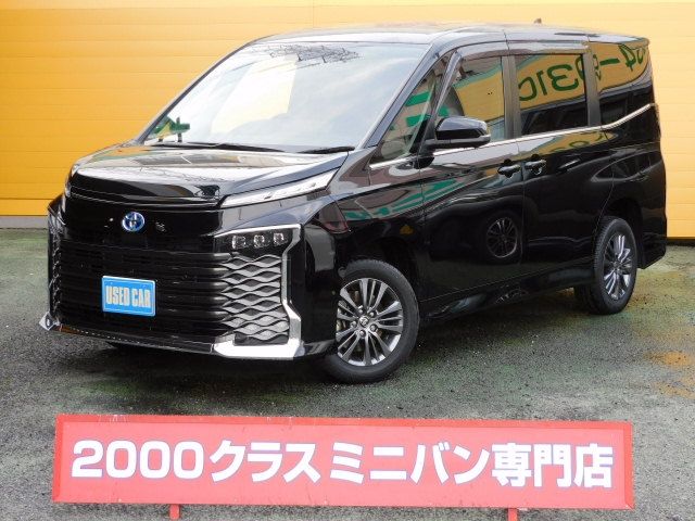 TOYOTA / VOXY HYBRID 4WD