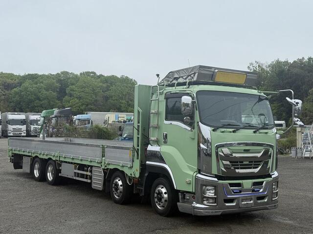 Isuzu / GIGA