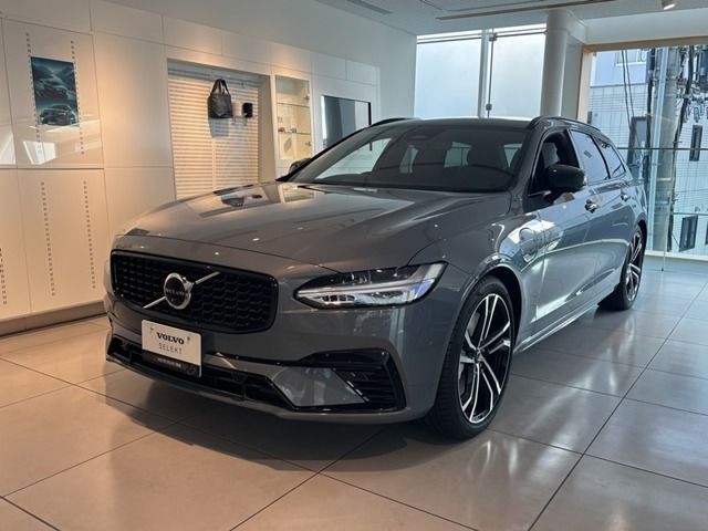 VOLVO / VOLVO V90