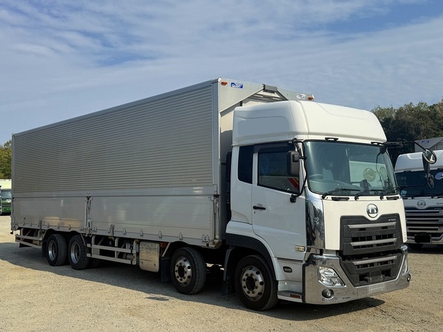 UD Trucks / QUON