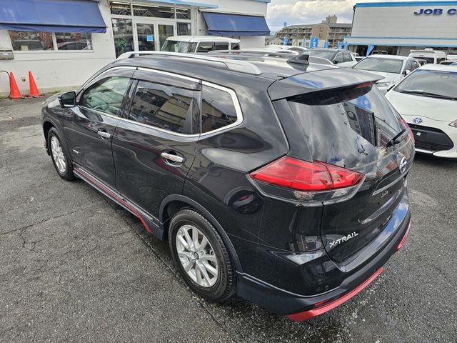 X-TRAIL HYBRID 4WD