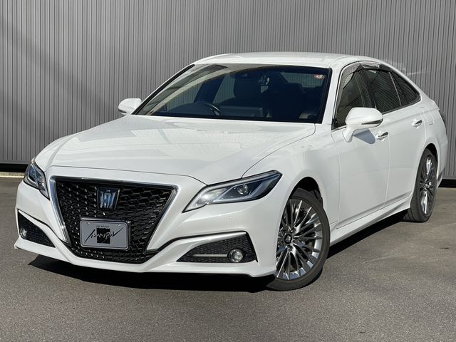 TOYOTA / CROWN sedan hybrid
