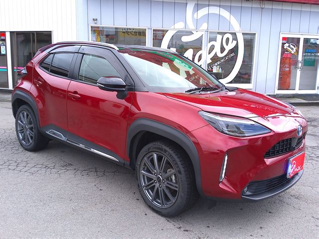 TOYOTA / YARIS CROSS HYBRID
