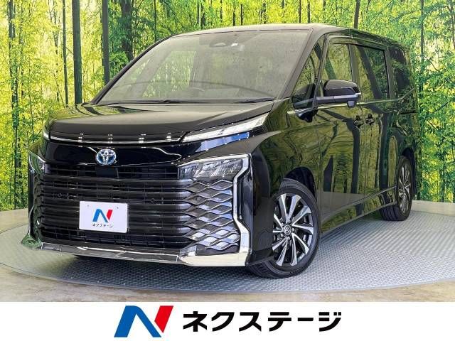 TOYOTA / VOXY HYBRID