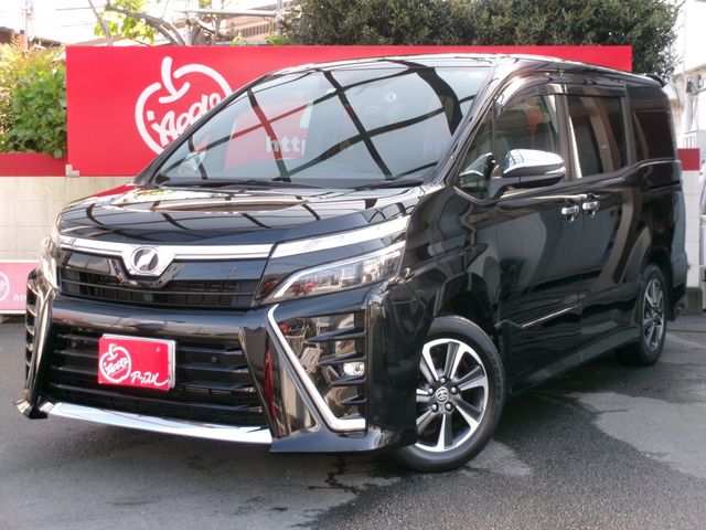 TOYOTA / VOXY