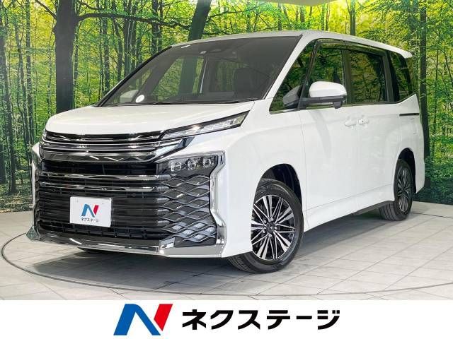 TOYOTA / VOXY HYBRID 4WD
