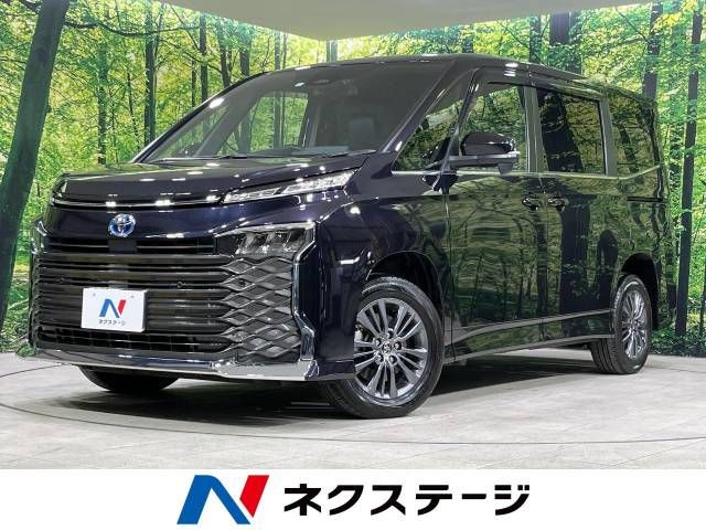 TOYOTA / VOXY HYBRID 4WD
