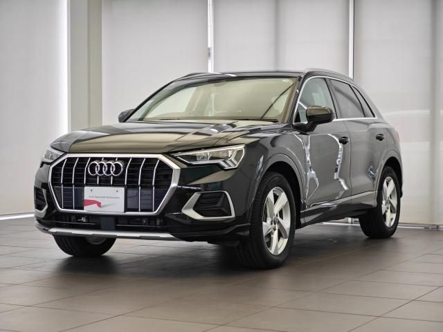 AUDI / AUDI Q3