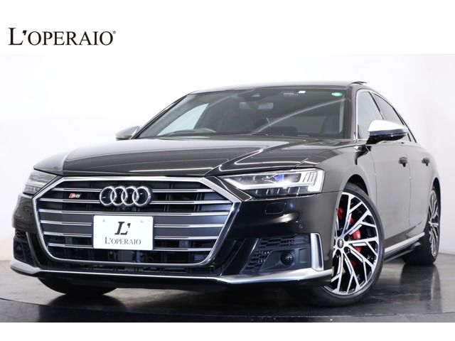 AUDI / AUDI S8