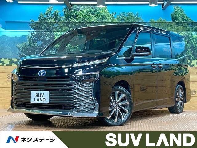 TOYOTA / VOXY HYBRID