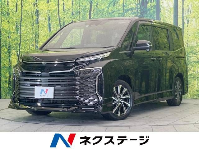 TOYOTA / VOXY HYBRID