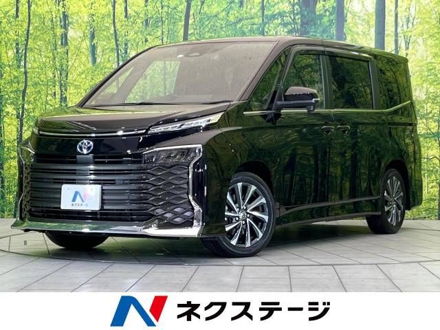 TOYOTA / VOXY HYBRID