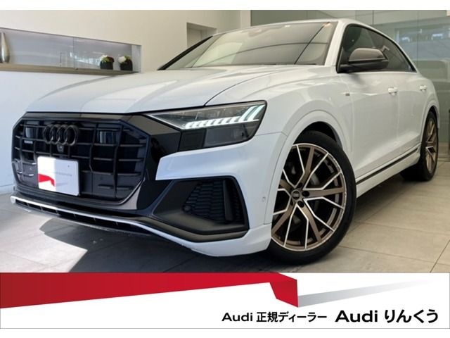 AUDI / AUDI Q8