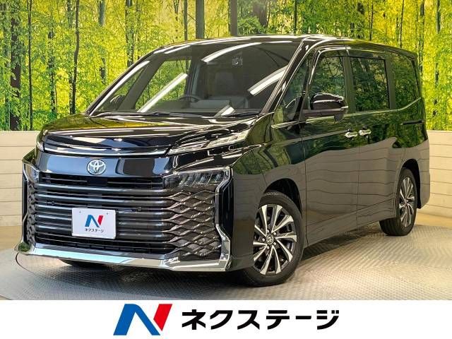 TOYOTA / VOXY HYBRID