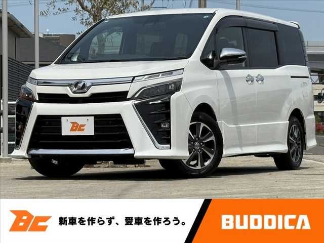 TOYOTA / VOXY
