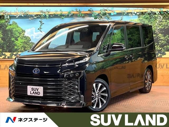 TOYOTA / VOXY HYBRID