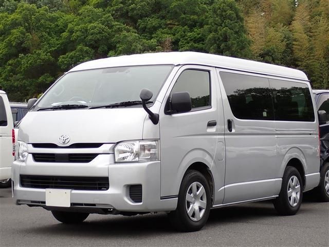 TOYOTA / HIACE wagon
