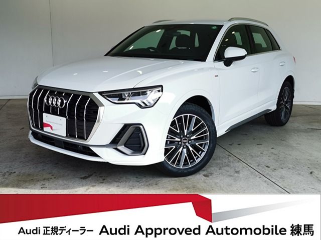 AUDI / AUDI Q3