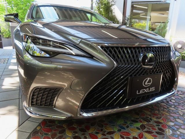 TOYOTA / LEXUS LS500h