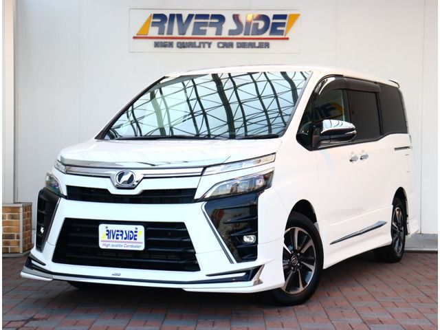 TOYOTA / VOXY