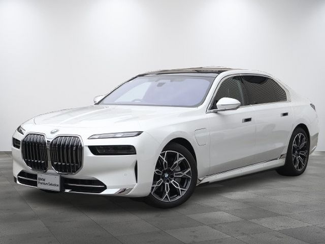 BMW / BMW i7