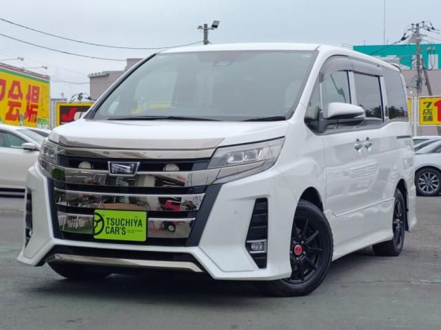 TOYOTA / NOAH