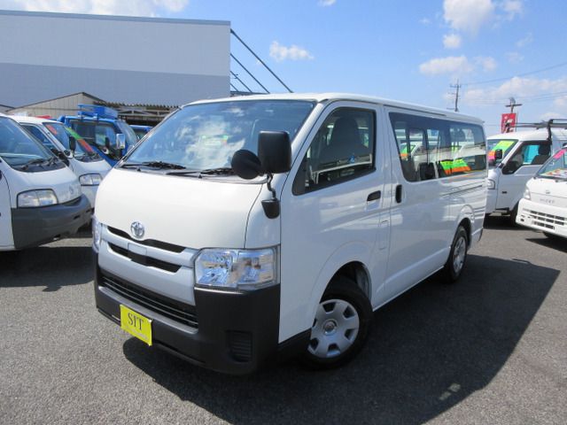 TOYOTA / REGIUSACE van 2WD